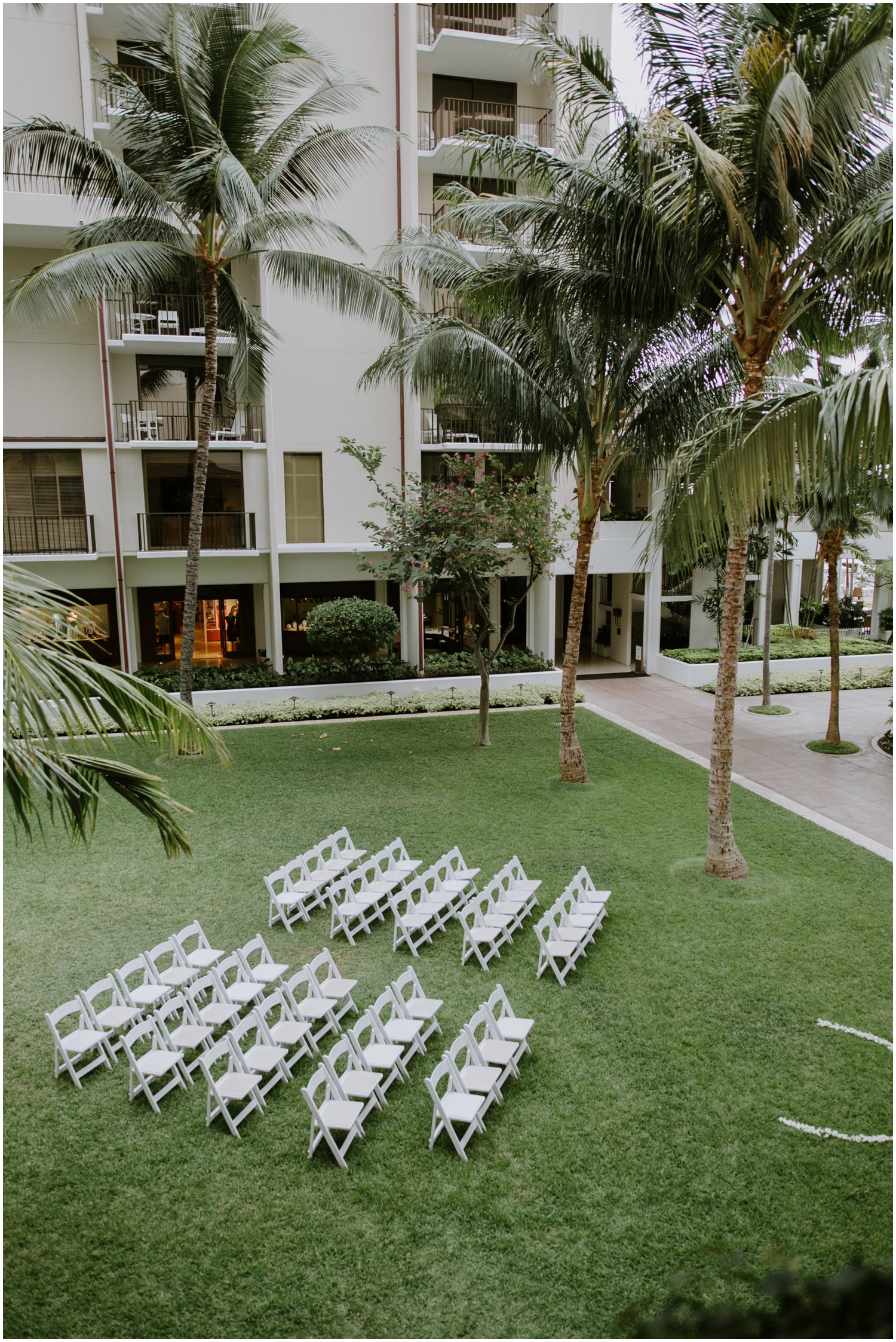 Halekulani Hotel Wedding Photos, Waikiki Hawaii Wedding Photographer, Hawaii Wedding Photographer, Hawaii Wedding Photos, Hotel Wedding in Hawaii, Halekulani Hotel, Waikiki Wedding