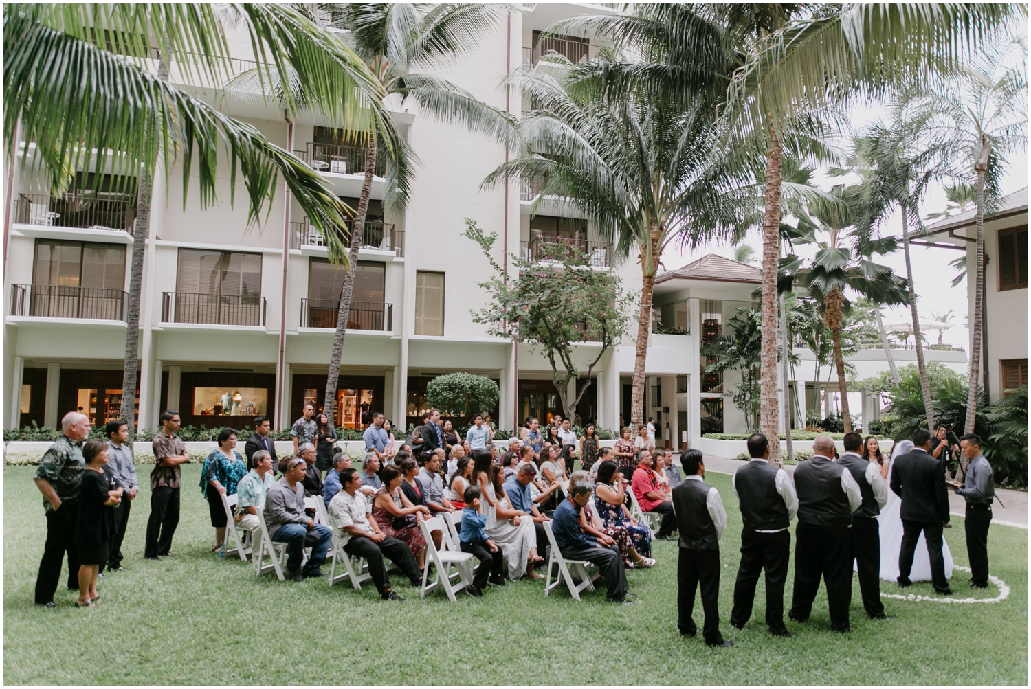 Halekulani Hotel Wedding Photos, Waikiki Hawaii Wedding Photographer, Hawaii Wedding Photographer, Hawaii Wedding Photos, Hotel Wedding in Hawaii, Halekulani Hotel, Waikiki Wedding