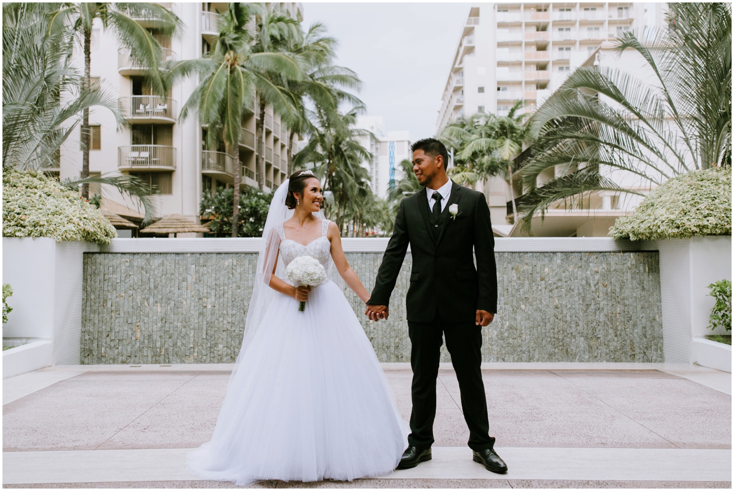 Halekulani Hotel Wedding Photos, Waikiki Hawaii Wedding Photographer, Hawaii Wedding Photographer, Hawaii Wedding Photos, Hotel Wedding in Hawaii, Halekulani Hotel, Waikiki Wedding