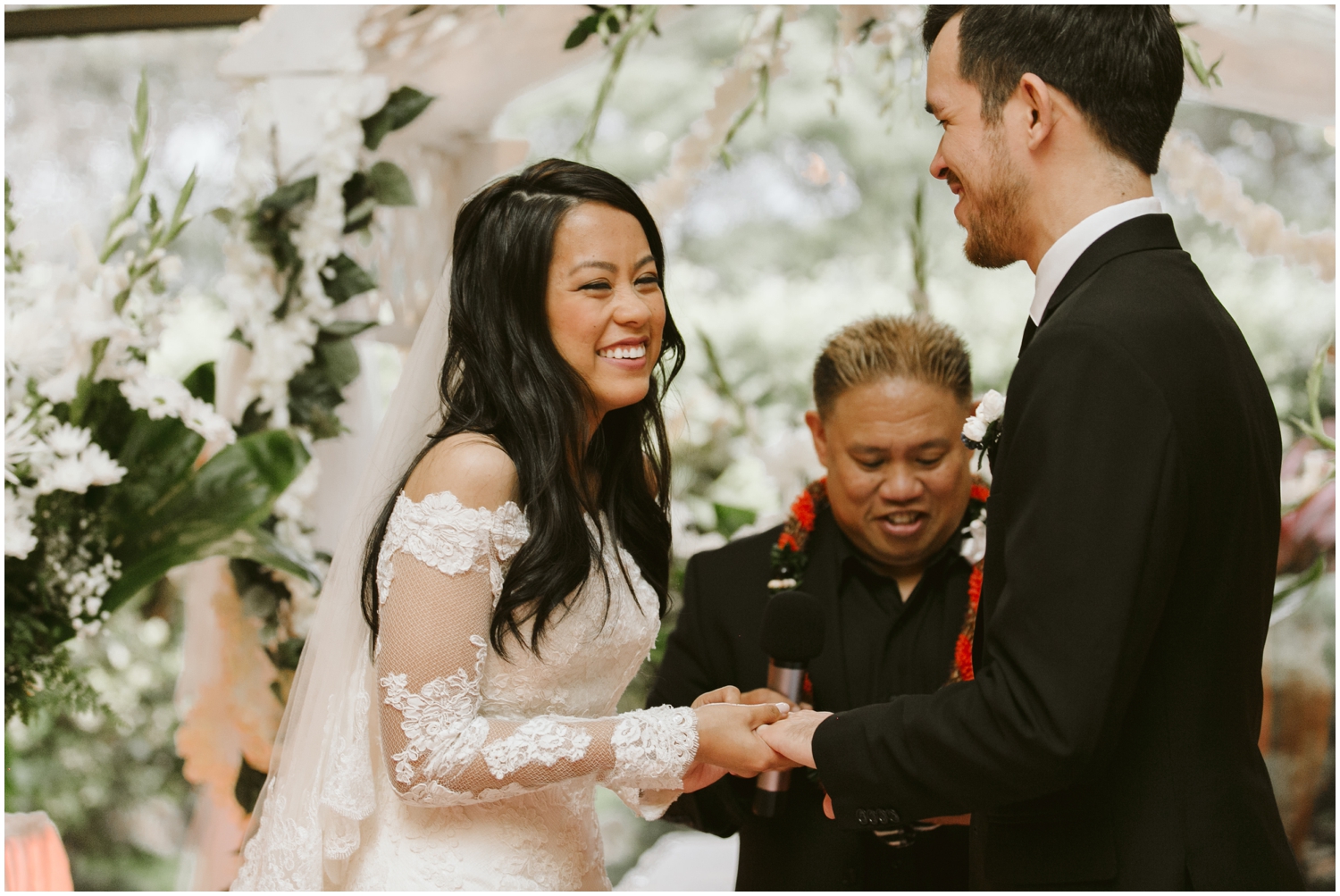 Honolulu Country Club Wedding Photos, Moanalua Hawaii Wedding Photographer, Hawaii Wedding Photos, Hawaii Wedding Venues, Hawaii Wedding Photographer