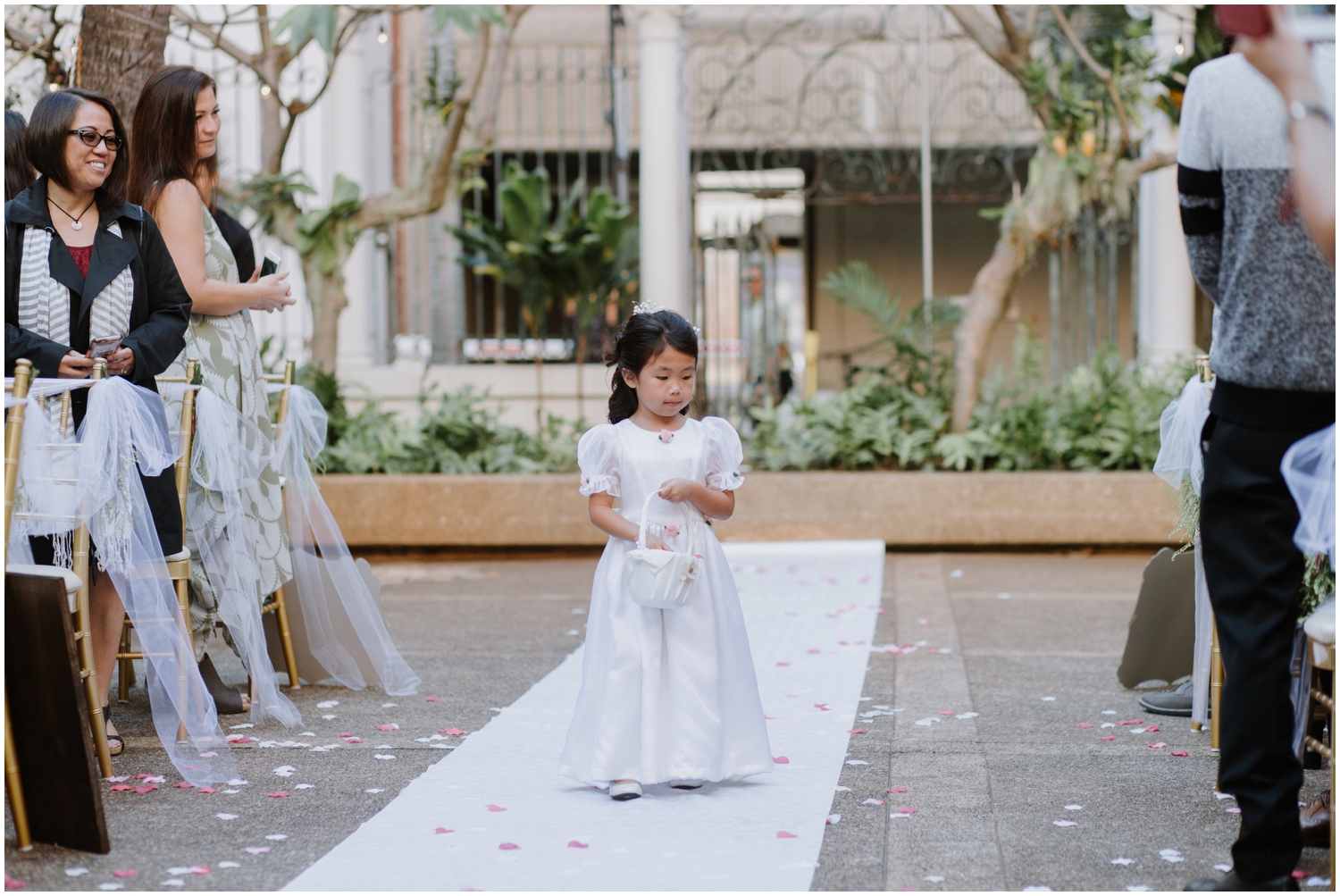 Honolulu Hawaii Wedding, Honolulu Hawaii Wedding Photographer, Cafe Julia Wedding in Hawaii, Hawaii Wedding Photographer, Hawaii Wedding Photos, Hawaii Elopement, Honolulu Photographer