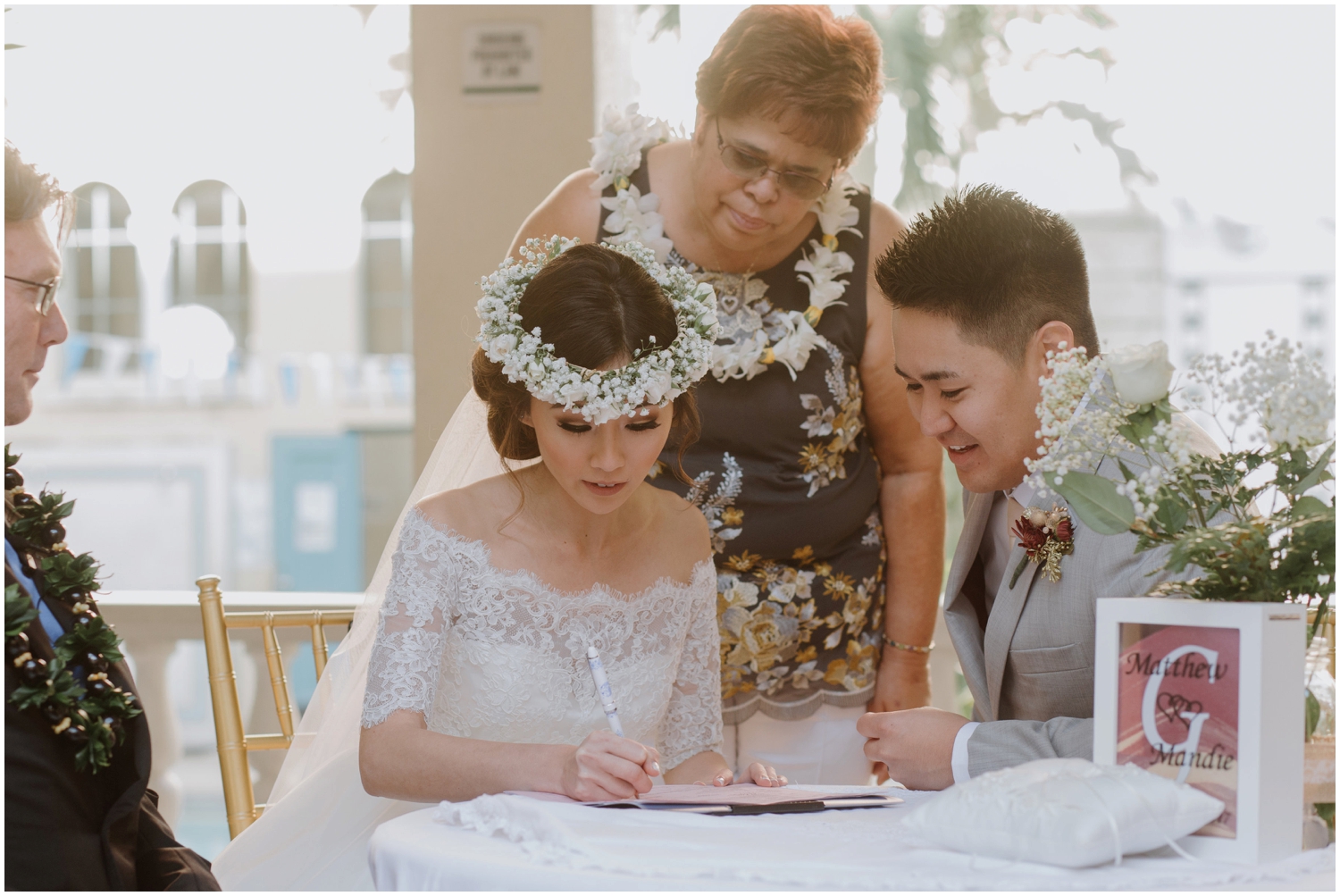 Honolulu Hawaii Wedding, Honolulu Hawaii Wedding Photographer, Cafe Julia Wedding in Hawaii, Hawaii Wedding Photographer, Hawaii Wedding Photos, Hawaii Elopement, Honolulu Photographer