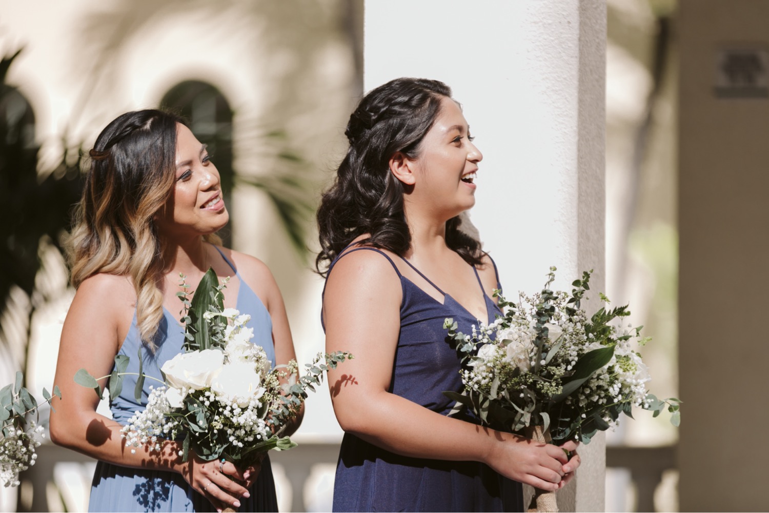 Cafe_Bridesmaids_Julia_Ceremony_Honolulu_Hawaii_Wedding.jpg