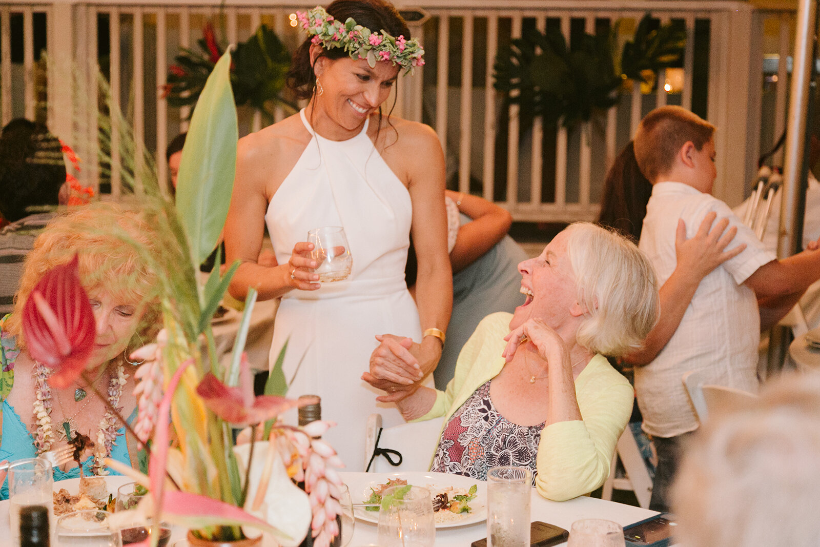 North-Shore-Hawaii-Mokuleia-Beach-House-Wedding.jpg
