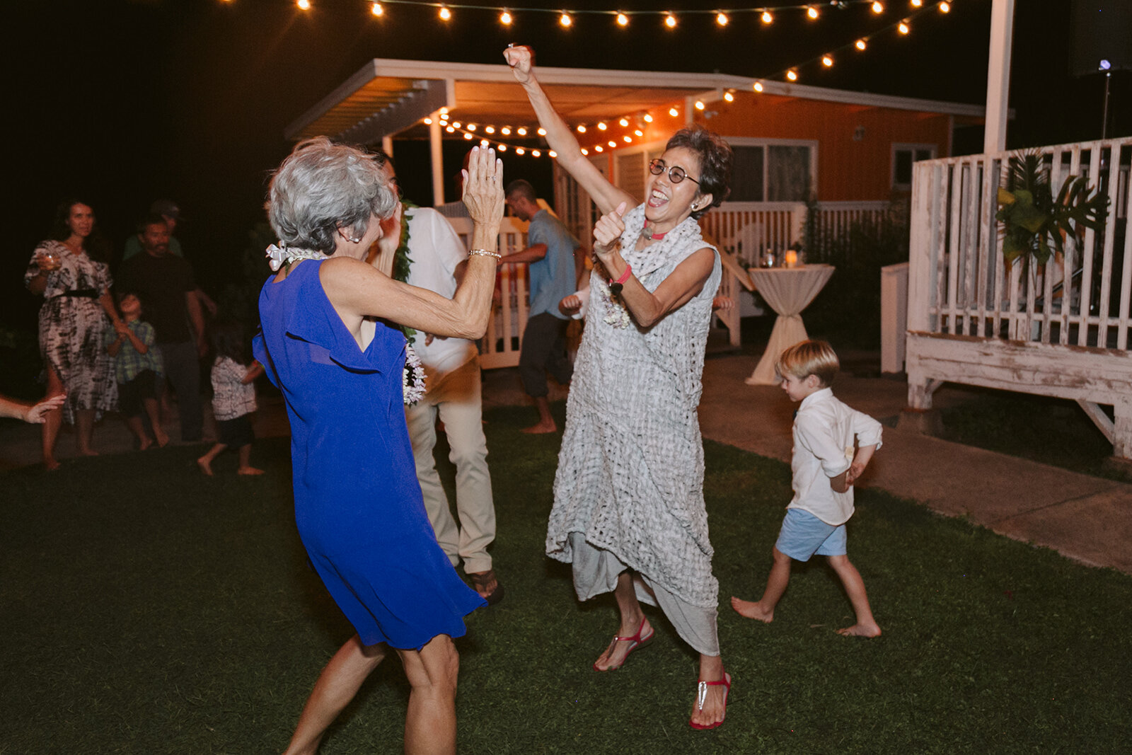 North-Shore-Hawaii-Mokuleia-Beach-House-Wedding.jpg