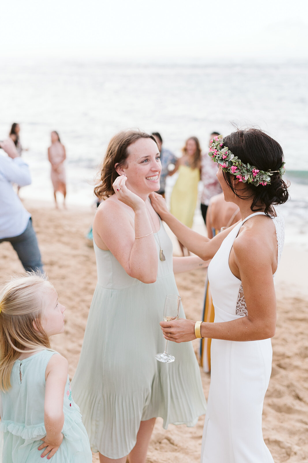 North-Shore-Hawaii-Mokuleia-Beach-House-Wedding.jpg