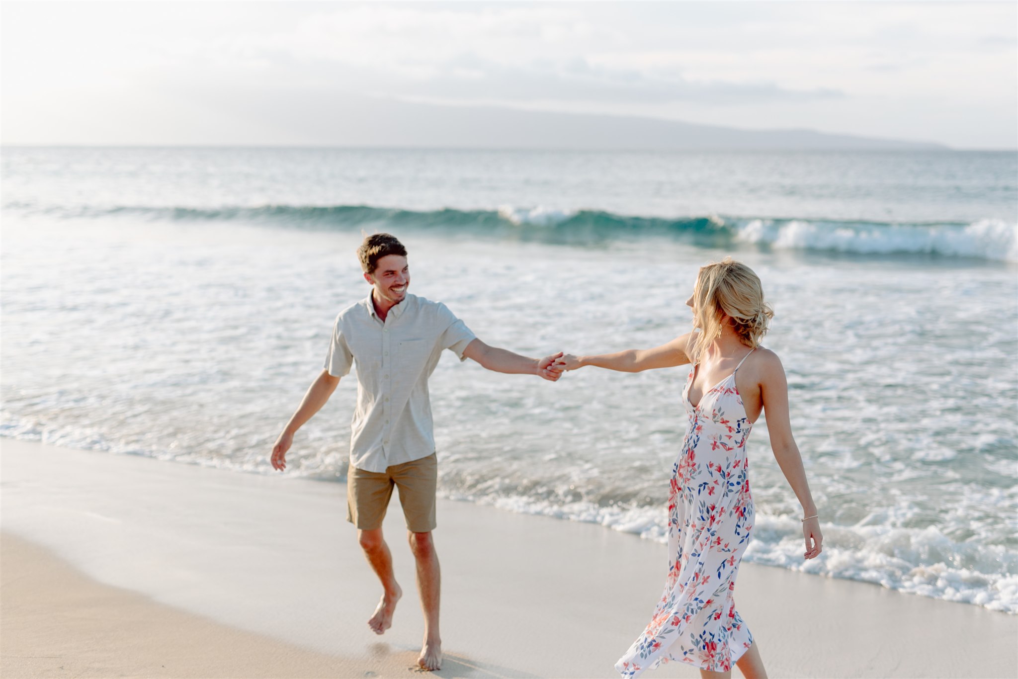 Kaanapali-maui-hawaii-beach-sunset-engagement-photographer.jpg