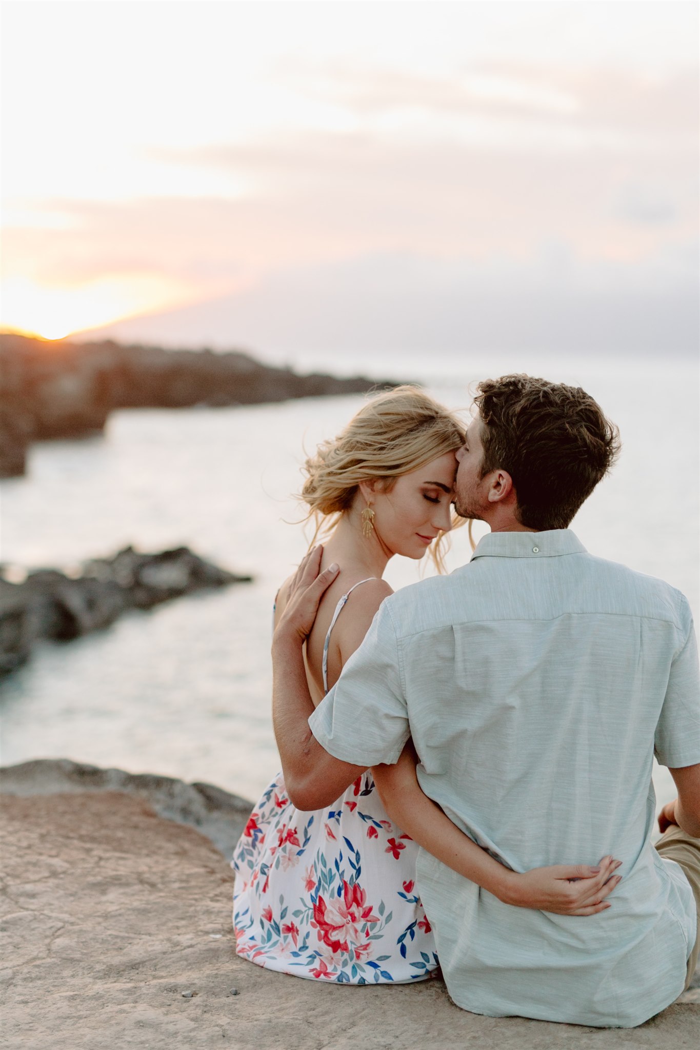 Kaanapali-maui-hawaii-beach-sunset-engagement-photographer.jpg