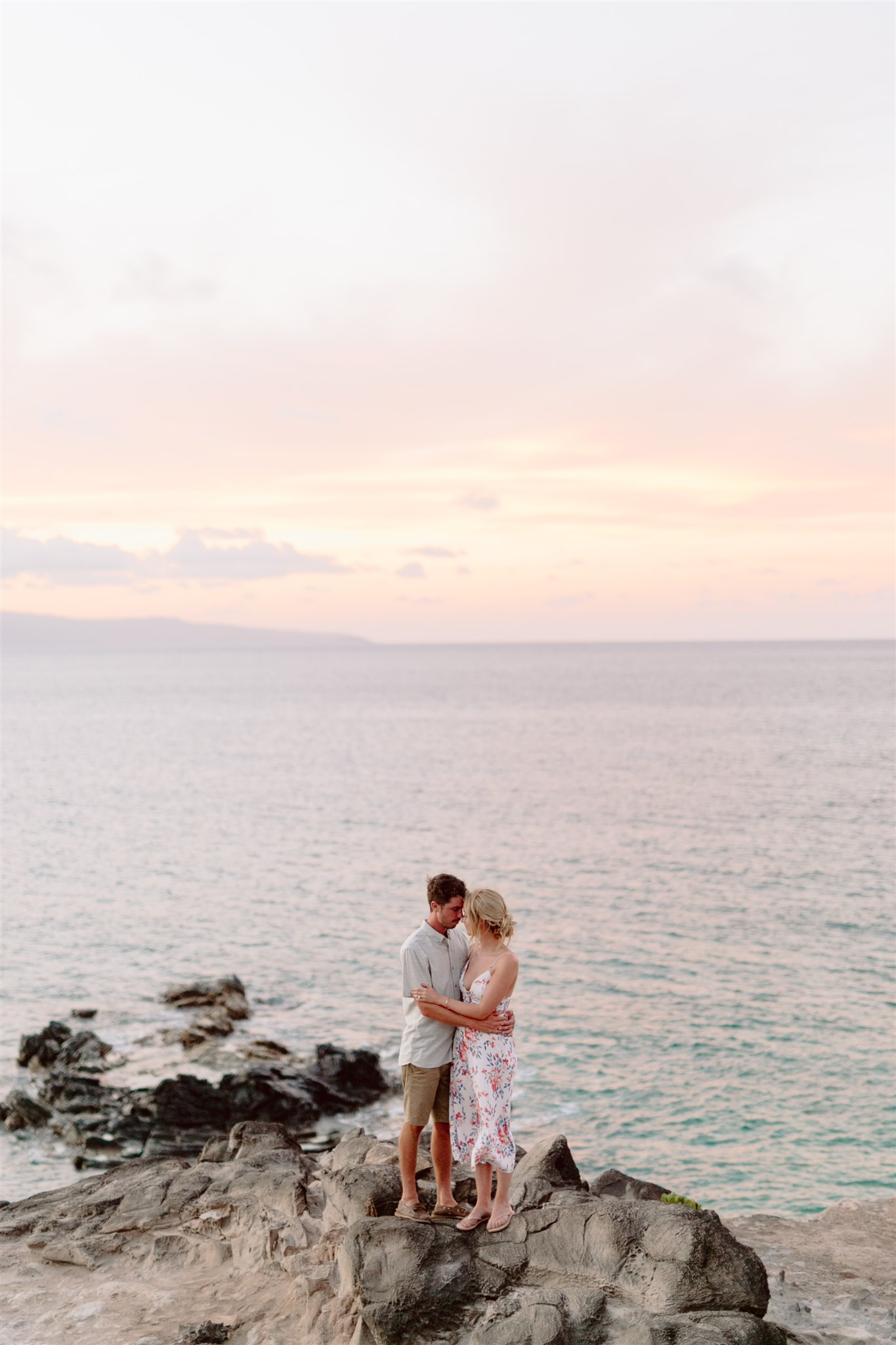 Kaanapali-maui-hawaii-beach-sunset-engagement-photographer.jpg