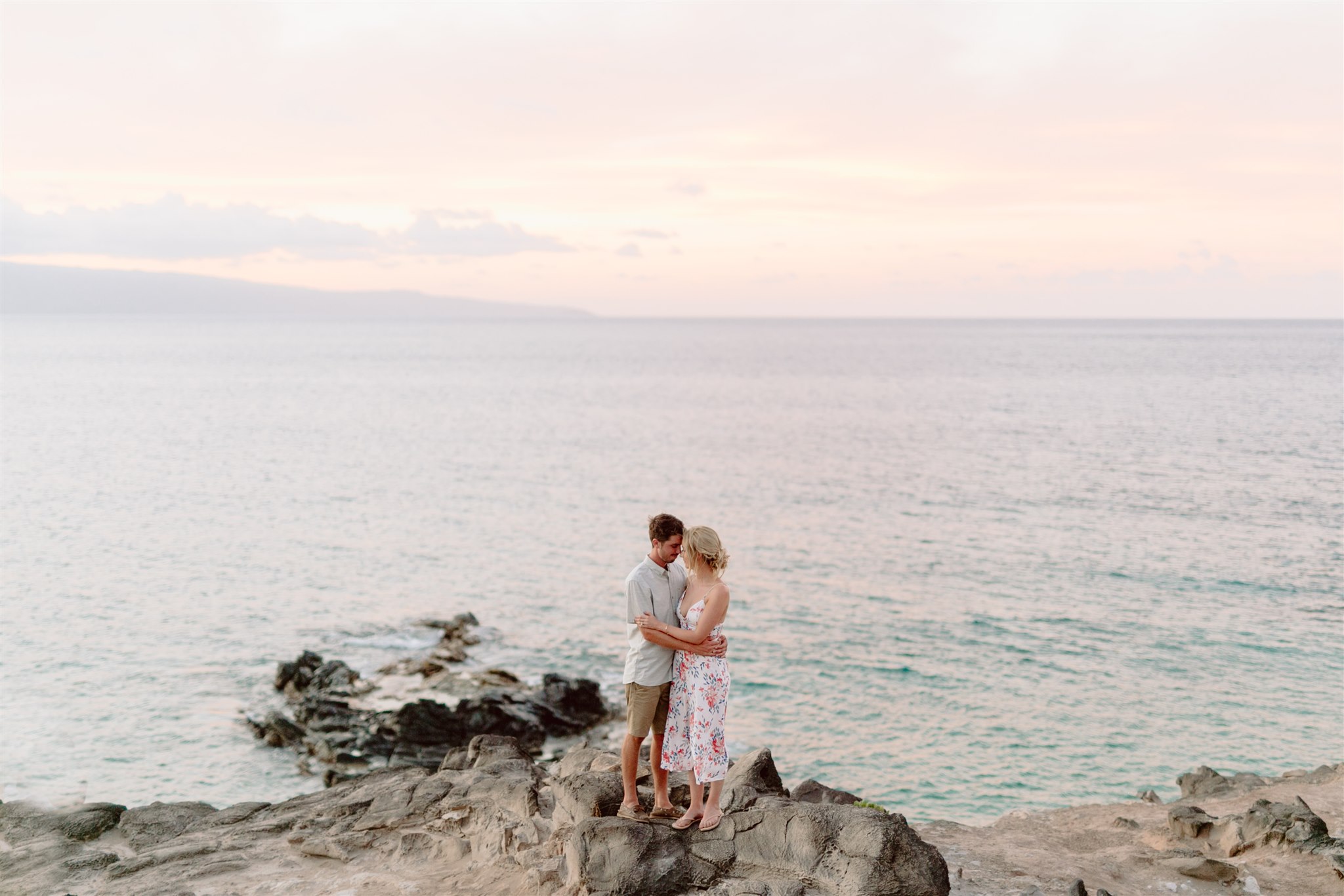 Kaanapali-maui-hawaii-beach-sunset-engagement-photographer.jpg