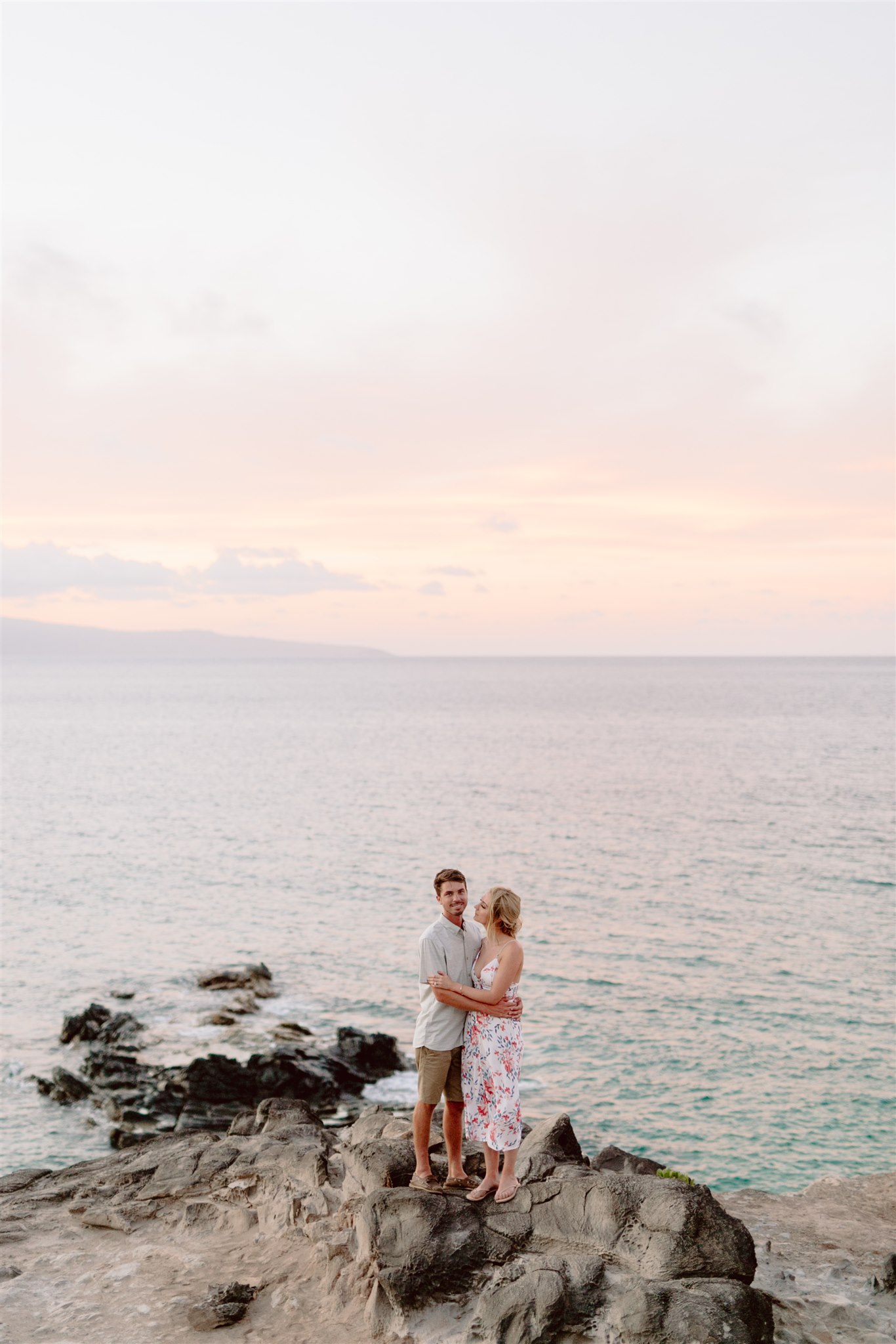 Kaanapali-maui-hawaii-beach-sunset-engagement-photographer.jpg